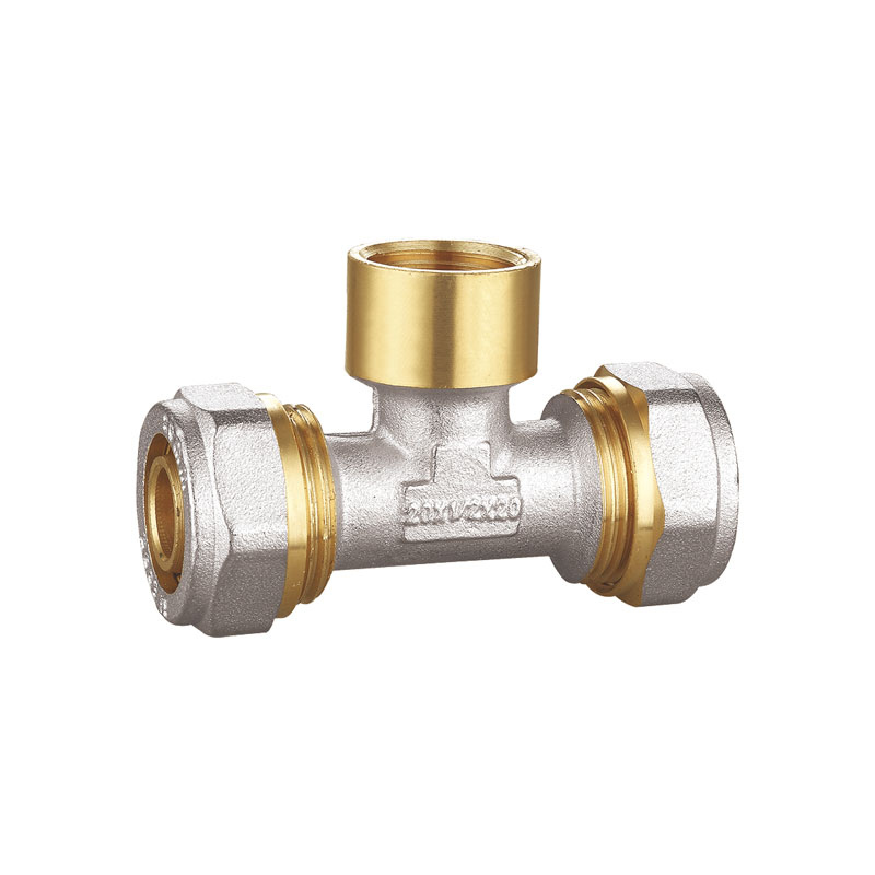Raccordo forgiato in ottone con filettatura maschio AMT-1204