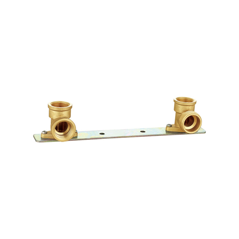 Raccordo per tubi in ottone di nuovo design con base AMT-1414