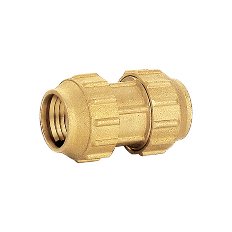 Raccordo a compressione femmina in ottone AMT-1602 dal design unico